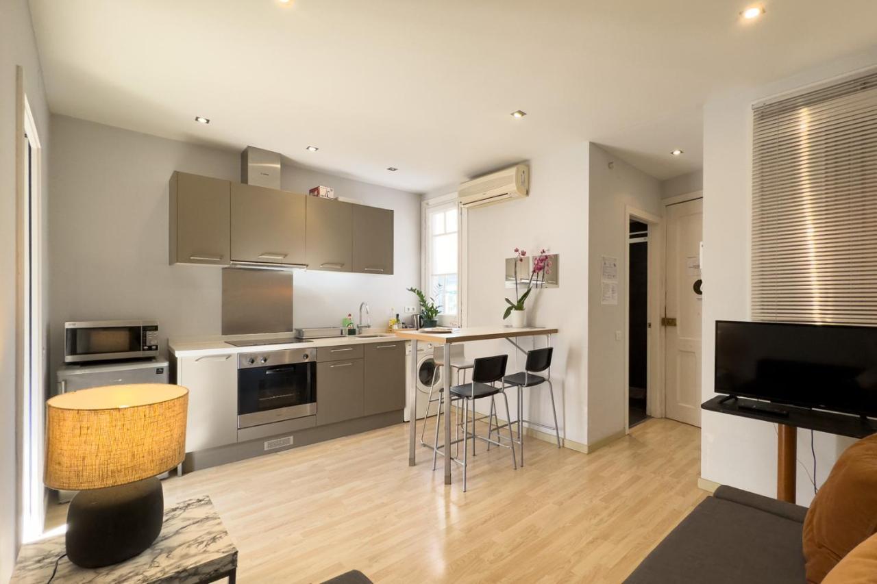 Aparteasy - Gracia Apartments Barcelona Zewnętrze zdjęcie